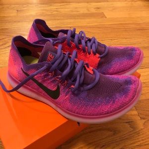 Nike Free RN Flyknit